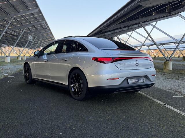 Mercedes-Benz EQE 300 Business Line 89 kWh | Night | Panoramadak | Sfeerverlichting | Achteruitrijcamera | 19" multispaaks velgen | Stoelverwarming |