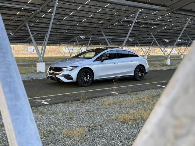 Mercedes-Benz EQE 300 Business Line 89 kWh | Night | Panoramadak | Sfeerverlichting | Achteruitrijcamera | 19" multispaaks velgen | Stoelverwarming |