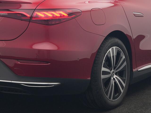 Mercedes-Benz EQE 350 Advantage 89 kWh 293pk Dealer O.H. | Adaptive Cruise | Luchtvering | Burmester Audio | Digital Light | 360 Camera | Lederen Sportstoelen Memory & Verwarmd | Sfeerverlichting | Keyless | Apple Carplay | Virtual | Navigatie |