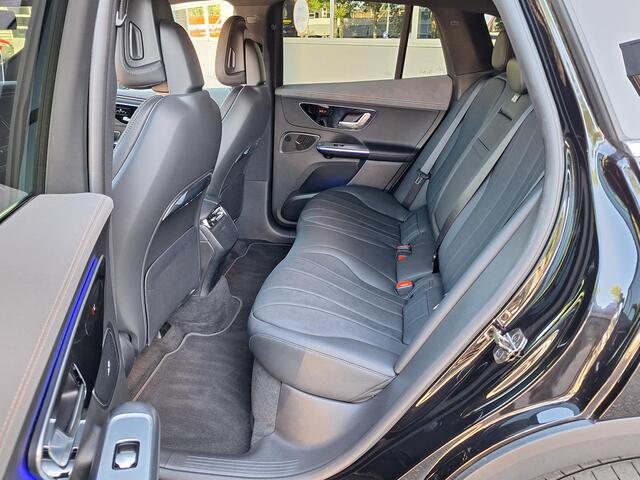 Mercedes-Benz EQE SUV 300 Luxury Line 91 kWh | Trekhaak Wegklapbaar | Achteruitrijcamera | Memory Pakket | Stoelverwarming | Sfeerverlichting | Dodehoekassistent | Elektrisch Bedienbare Achterklep