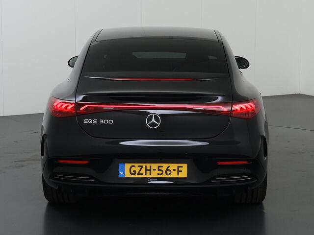 Mercedes-Benz EQE 300 AMG Line 89 kWh | Night | Burmester | Luchtvering | 21" lichtmetalen velgen |