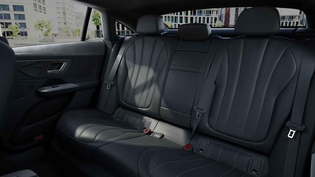 Mercedes-Benz EQE 300 Luxury Line 89 kWh | Memory | Leder | Stuurwiel verwarming | Achteruitrijcamera | Grootlichtassistent |
