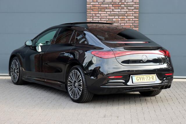 Mercedes-Benz EQE 300 AMG Line 89 kWh | Luchtvering | Distronic+ | Panoramadak | Leder | Burmester | Digital Light | Verwarmd Stuurwiel | Surround Camera | Keyless Go |