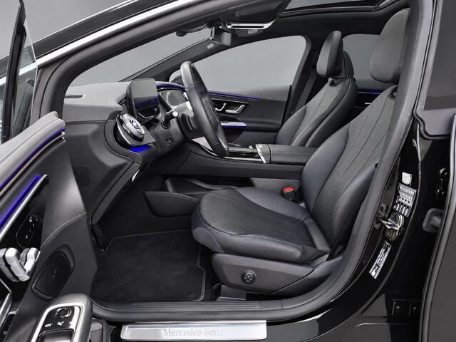 Mercedes-Benz EQE 300 Luxury Line 89 kWh | Panoramadak | Achteruitrijcamera | DISTRONIC Afstandsassistent | Memory Pakket | Stoelverwarming | Sfeerverlichting | Dodehoekassistentie | Privacy Glas Achter | Keyless-GO | Elektrisch Bedienbare Achterklep