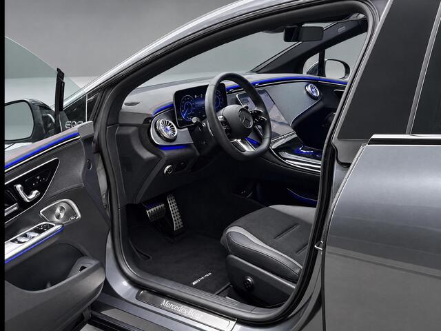 Mercedes-Benz EQE 350 AMG Line | Night Pakket | Panoramadak | Rijassistentiepakket Plus | AIRMATIC Luchtvering | Burmester 3D Surround | 360° Camera | DIGITAL LIGHT | Elektrisch Verstelbare Stoelen + Memory | Stoelverwarming | Stuurverwarming | Apple CarPlay | Android Auto | Sfeerverlichting
