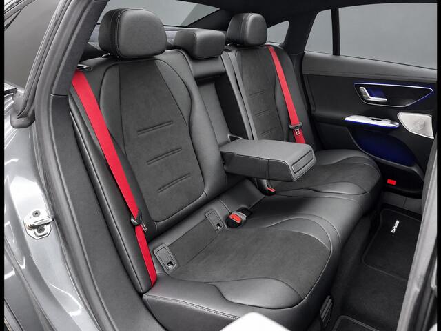 Mercedes-Benz EQE 350 AMG Line | Night Pakket | Panoramadak | Rijassistentiepakket Plus | AIRMATIC Luchtvering | Burmester 3D Surround | 360° Camera | DIGITAL LIGHT | Elektrisch Verstelbare Stoelen + Memory | Stoelverwarming | Stuurverwarming | Apple CarPlay | Android Auto | Sfeerverlichting