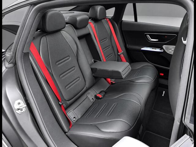 Mercedes-Benz EQE AMG 53 4MATIC+ | Premium Plus | Night Pakket | Rijassistentiepakket Plus | Panoramadak | HYPERSCREEN | 360° Camera | AIRMATIC Luchtvering | Achterasbesturing | AMG Keramisch Remsysteem | Sierdelen AMG Carbon | Burmester 3D Surround | Head-up Display | DIGITAL LIGHT | Elektrisch Verstelbare Stoelen + Memory | Multicountourstoelen + Massage | Stoelverwarming voor + achter | Stoelventilatie | Sfeerverlichting | Apple CarPlay | Android Auto | Dashcam
