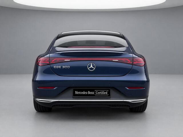 Mercedes-Benz EQE 300 Business Edition | Panoramadak | Plus Pakket | DISTRONIC Afstandsassistent | Apple CarPlay | Android Auto | Elektrisch Verstelbare Stoelen + Memory | Stoelverwarming | Sfeerverlichting | Parkeersensoren | Achteruitrijcamera