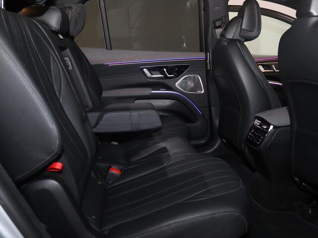 Mercedes-Benz EQS SUV 450 4MATIC AMG Premium Plus | 7-persoons | Rij-assistentie + | Panorama-schuifdak | Achterasbesturing | Burmester 3D | Trekhaak | Luchtvering |