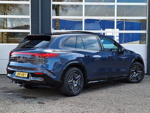 Mercedes-Benz EQS SUV 450+ AMG Line | 7-Zits | Premium Plus Pakket | Night Pakket | AIR BALANCE Pakket | Rijassistentie Pakket Plus | Derde Zitrij | Panoramadak | Trekhaak | AIRMATIC Luchtvering | Achterasbesturing | Burmester 3D Surround | Head-up Display | Augmented Real