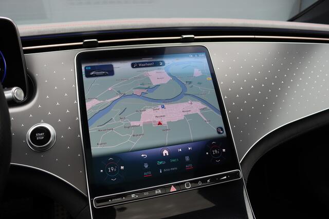 Mercedes-Benz EQS 450+ AMG Line Premium+ 108 kWh | Luchtvering | Achterasbesturing | Distronic+ | Burmester | Stoelventilatie | Massage | Digital Light | Panoramadak | HUD | Verwarmd Stuurwiel |