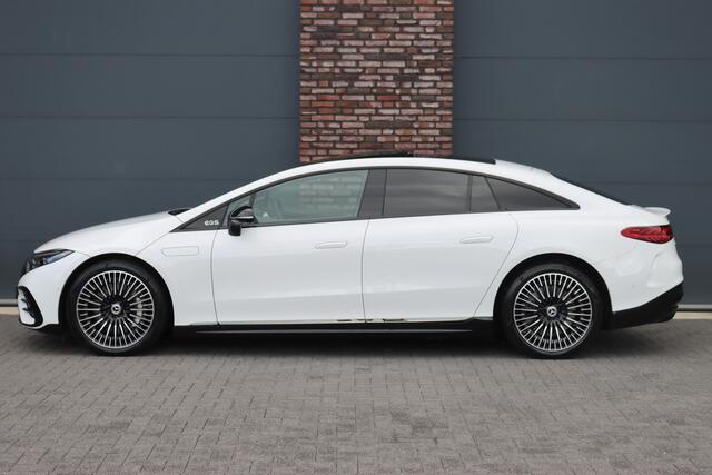 Mercedes-Benz EQS 500 4MATIC AMG Line 108 kWh | Luchtvering | Distronic+ | Hyperscreen | Achterasbesturing | Nekverwarming | Stoelventilatie | Massage | MBUX Tablet | Burmester | Vlakkenverwarming |
