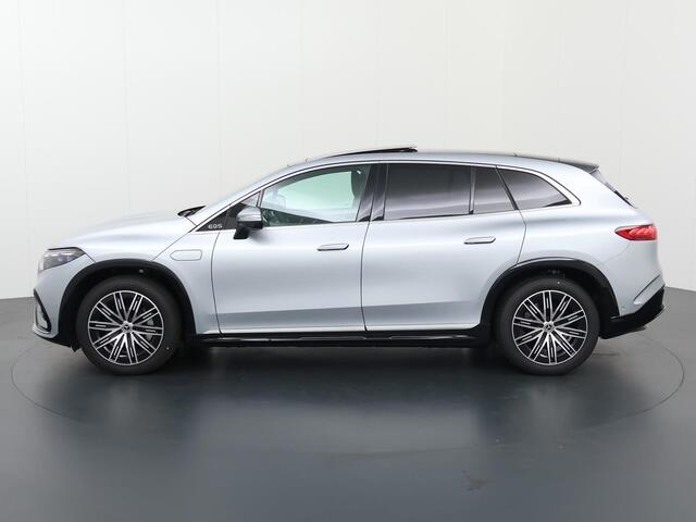 Mercedes-Benz EQS SUV 450 4MATIC AMG Line 7p 118 kWh | Panoramadak | Trekhaak | Hyperscreen | Stoelventilatie Digital Light | Headup |
