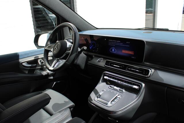 Mercedes-Benz EQV 300 L2 / AMG / New Model / 7/8-Persoons / Luchtvering / Led / Electr Stoelen / Vol Opties / NIEUW!!