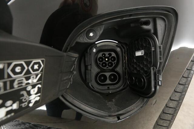 Mercedes-Benz EQV 300 Minibus Avantgarde 100 kWh | SOH 96% | Snelladen | Aut. | DC | 360° | Sfeer | Adap. Cruise | Navi | LED | Parkeersens. | Stoelverw.