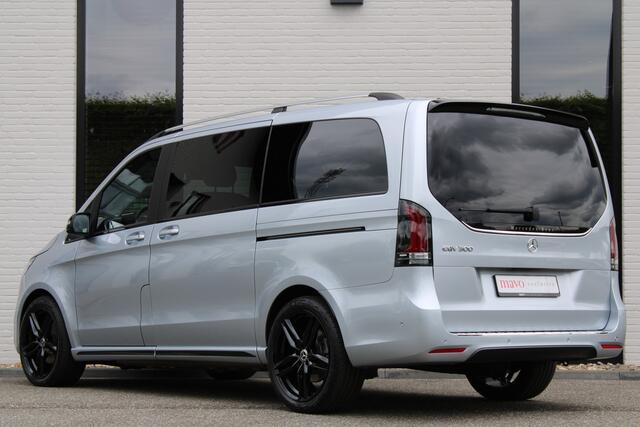 Mercedes-Benz EQV 300 L2 / AMG / Luchtvering / 7-Persoons / Black Edition / Vol Opties / NIEUWSTAAT
