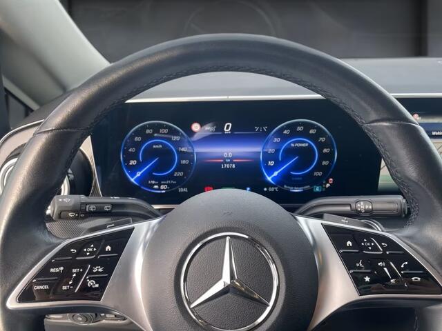 Mercedes-Benz EQV 300 L2 90 kWh 8 personen 60.379 incl BTW EL. Schuifdeuren EL. Achterklep LED Distronic Stoelverwarming