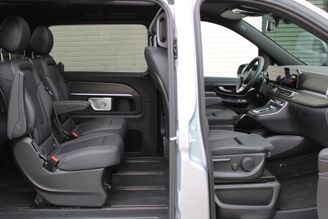 Mercedes-Benz EQV 300 L2 / AMG / Luchtvering / Panorama / 7-Persoons / Burmester / Vol Opties / NIEUWSTAAT