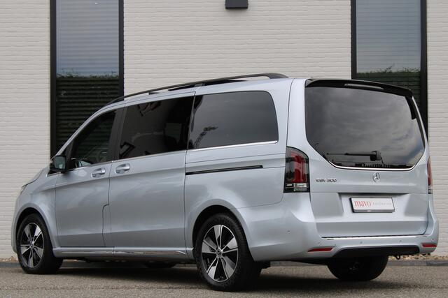 Mercedes-Benz EQV 300 L2 / AMG / Luchtvering / Panorama / 7-Persoons / Burmester / Vol Opties / NIEUWSTAAT