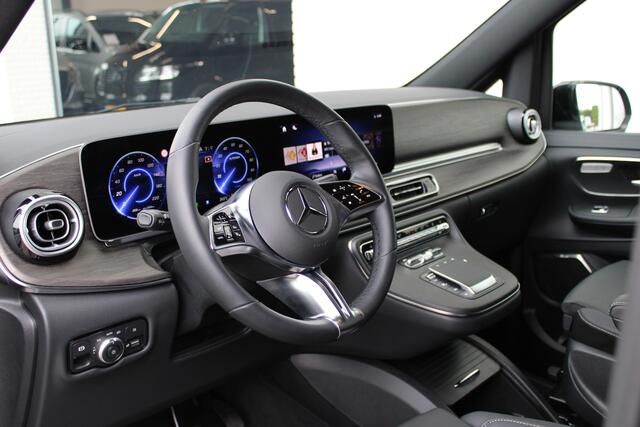 Mercedes-Benz EQV 300 L2 / AMG / 7-Persoons / Burmester / 360 Camera / Vol Opties / NIEUWSTAAT