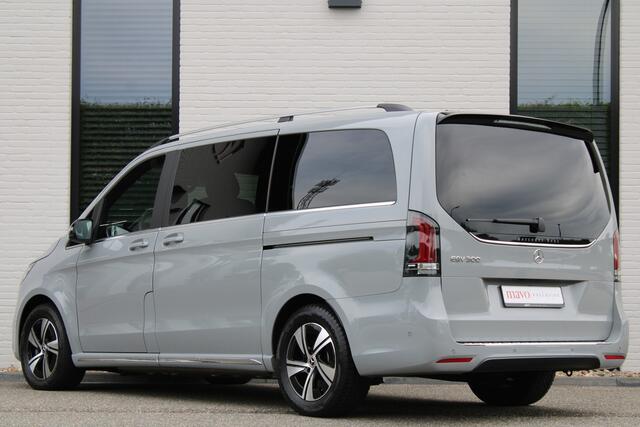 Mercedes-Benz EQV 300 L2 / AMG / 7-Persoons / Burmester / 360 Camera / Vol Opties / NIEUWSTAAT