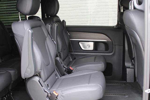 Mercedes-Benz EQV 300 L2 / AMG / Luchtvering / 7-Persoons / Burmester / Electr Stoelen / Vol Opties / NIEUW!!