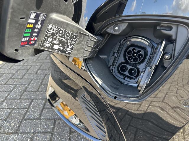 Mercedes-Benz EQV 300 L2 Avantgarde 90 kWh 6-Persoons Veel Extra's (Nieuwprijs: ¤ 97728,- ex btw)