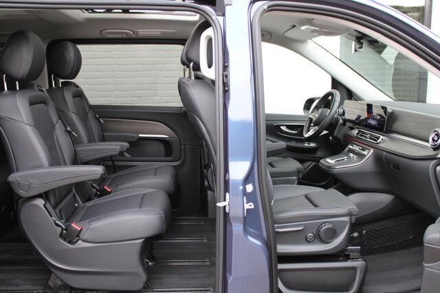 Mercedes-Benz EQV 300 L2 / AMG / Panorama / Luchtvering / 7-Persoons / Slaapbank / 360 Camera / Vol Opties / NIEUWSTAAT