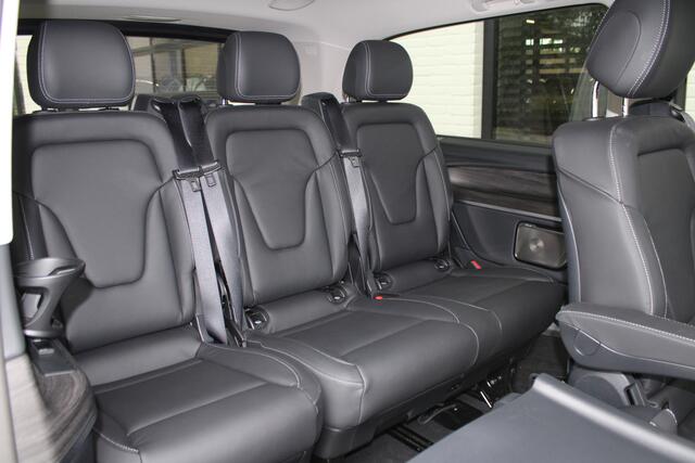 Mercedes-Benz EQV 300 L3 / XXL / Luchtvering / 7-Persoons / 2x Elec Schuifdeur / Burmester / 360 Camera / Vol Opties / NIEUWSTAAT
