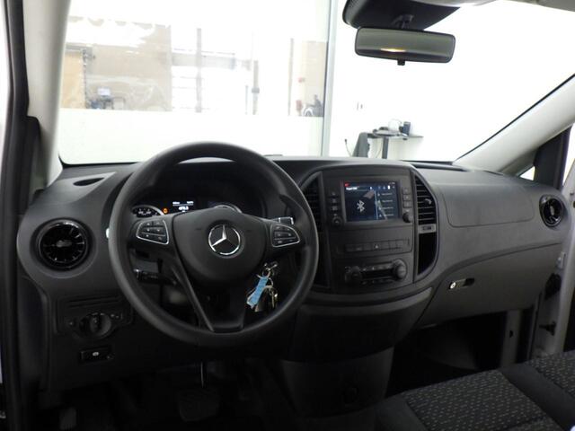 Mercedes-Benz EVITO TOURER PRO L2 90 kWh | 25.000 Km | SOH 95,5% | 9 Zitplaatsen | WORDT VERWACHT!