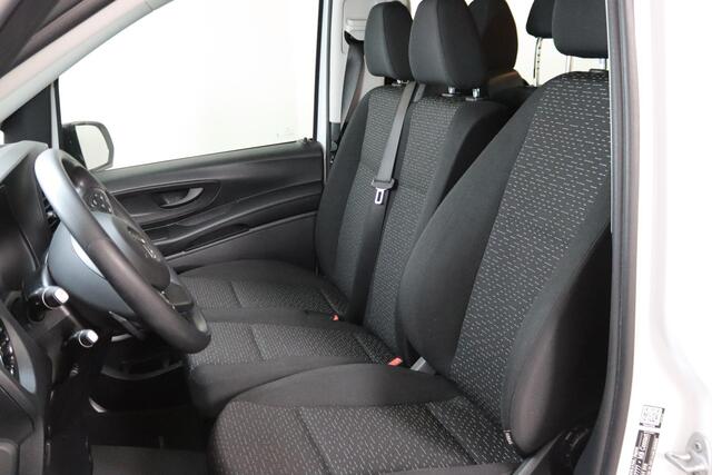 Mercedes-Benz EVITO TOURER PRO L2 90 kWh 9-Persoons, DAB, Cruise Control, Stoelverwarming, SOH 97,77%