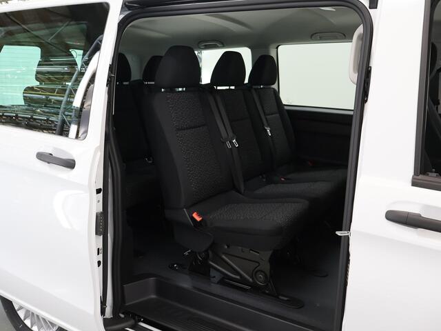 Mercedes-Benz EVITO TOURER 129 L2 PRO 90kWh | 8-PERSOONS | Snelladen 110 KWh | Navigatie | Parkeerpakket | Comfortbestuurdersstoel | Dodehoekassistent | 8 Zitplaatsen |