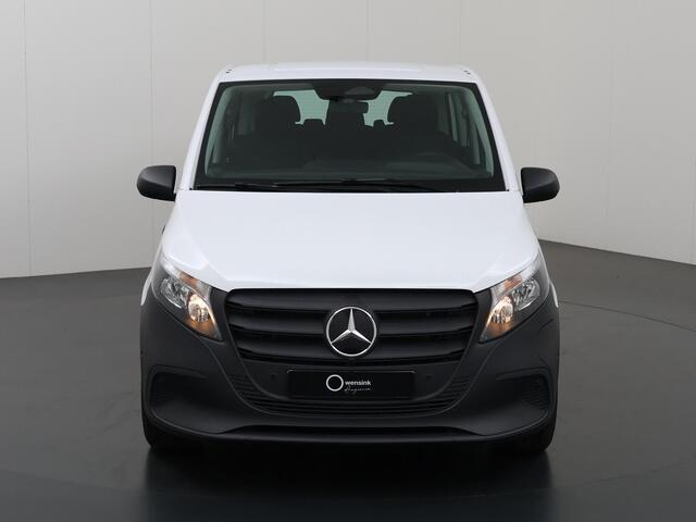 Mercedes-Benz EVITO TOURER 129 L2 PRO 90kWh | 8-PERSOONS | Snelladen 110 KWh | Navigatie | Parkeerpakket | Comfortbestuurdersstoel | Dodehoekassistent | 8 Zitplaatsen |
