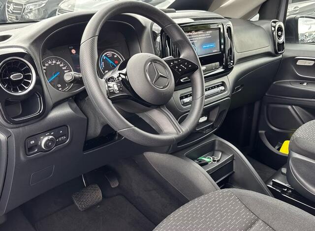 Mercedes-Benz EVITO TOURER 129 PRO L2 90 kWh 8 Personen 56.749 incl BTW Camera Stoelverwarming 2 Schuifdeuren
