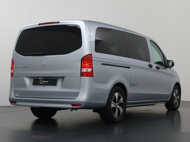 Mercedes-Benz EVITO TOURER 129 PRO L2 90 kWh | 8-PERSOONS | Snelladen 110 KWh | Achteruitrijcamera | Parkeerpakket | Comfortbestuurdersstoel | Dodehoekassistent | 8 Zitplaatsen | 360KM Range |