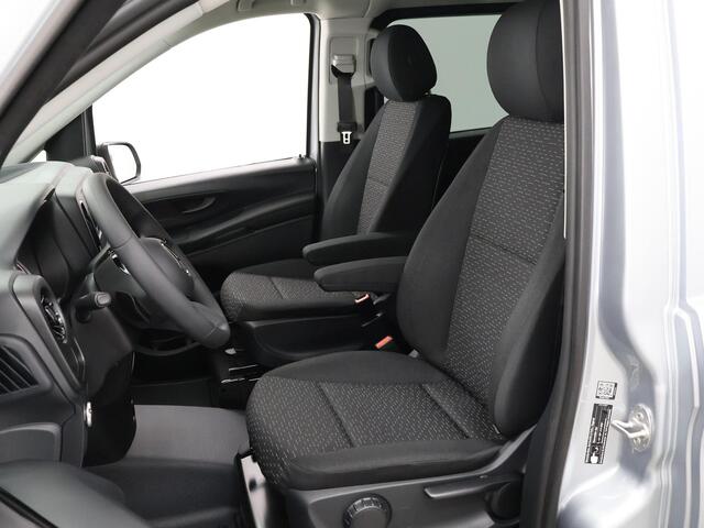 Mercedes-Benz EVITO TOURER 129 PRO L2 90 kWh | 8-PERSOONS | Snelladen 110 KWh | Achteruitrijcamera | Parkeerpakket | Comfortbestuurdersstoel | Dodehoekassistent | 8 Zitplaatsen | 360KM Range |