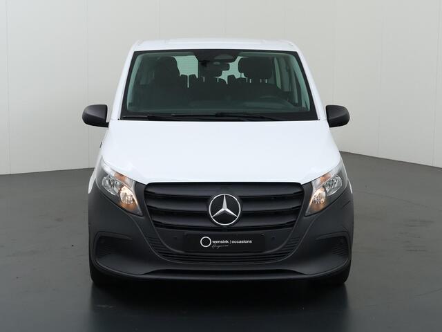 Mercedes-Benz EVITO TOURER 129 L2 | PRO | 90 kWh | SNELLADEN 110 kWh | PARKEERPAKKET | NAVIGATIE | STOELVERWARMING BESTUURDER | DODEHOEKASSISTENT | SPOORASSISTENT | CARPLAY | ANDROID AUTO