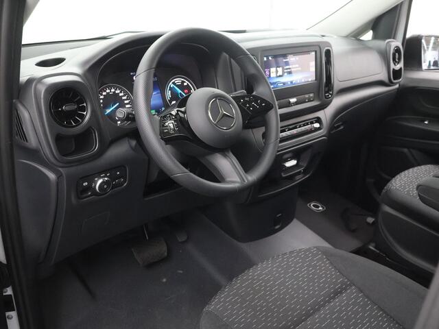 Mercedes-Benz EVITO TOURER 129 L2 | PRO | 90 kWh | SNELLADEN 110 kWh | PARKEERPAKKET | NAVIGATIE | STOELVERWARMING BESTUURDER | DODEHOEKASSISTENT | SPOORASSISTENT | CARPLAY | ANDROID AUTO