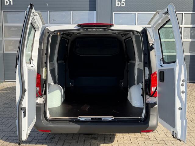 Mercedes-Benz Evito 112 60 kWh Lang L2 / NIEUW / 2x schuifdeur / Betimmering / Stoelverwarming / – foto 8