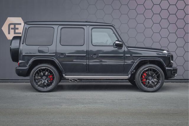 Mercedes-Benz G-KLASSE 63 AMG | MASSAGE | ADAPTIVE CRUISE | STOELVERKOELING & VERWARMING | PANORAMADAK | TREKHAAK | BURMESTER | SFEERVERLICHTING | 22 INCH | G63