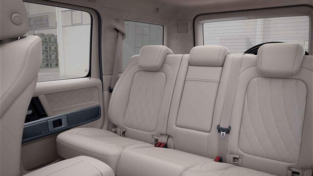 Mercedes-Benz G-KLASSE 63 | PPF | Blue eye laser systeem | Manufaktur Olijfgroen | Carbon | Superior interieur |