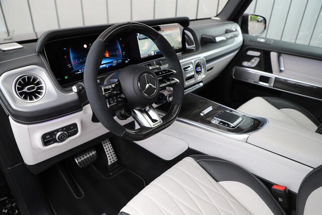 Mercedes-Benz G-KLASSE AMG 63 | 585PK | G-Manufaktur | Massage | Facelift | Carbon | Burmester | Keyless-go | Schuifdak | Distronic+ | Stoelkoeling | 2025.