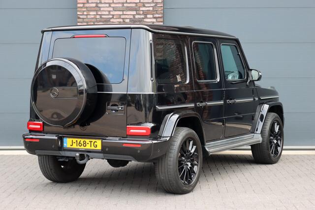 Mercedes-Benz G-KLASSE 500 V8 | Schuifdak | Distronic+ | Standkachel | Burmester | Massage | Leder Exclusief | Stoelventilatie | Trekhaak | Sfeerverlichting | Apple Carplay |