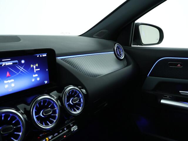 Mercedes-Benz GLA-KLASSE 250 e Face Lift Plug-In Hybride | Dodehoek Assist | Verkeersborden herkenning | Sfeerverlichting | Achteruitrijcamera | Inclusief 24 maanden MB Certified garantie voor Europa.