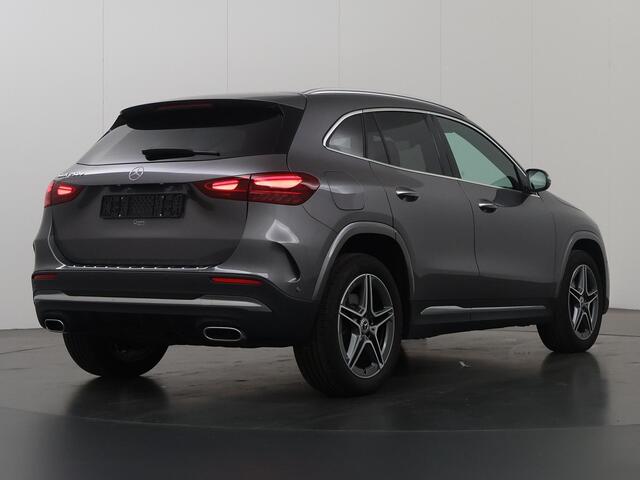 Mercedes-Benz GLA-KLASSE 250 e AMG Line | Widescreen | Adaptieve CruiseControl | Sportstoelen | Ele. kofferdeksel | Navigatie | PDC | Climate Control | Sfeerverlichting |
