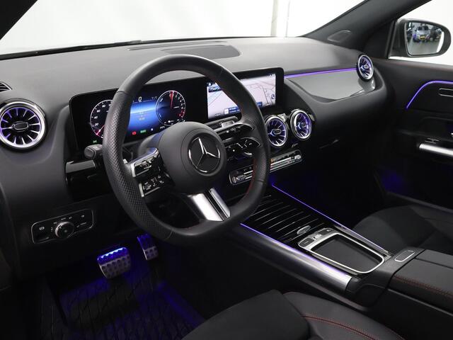 Mercedes-Benz GLA-KLASSE 250 e AMG Line | Widescreen | Adaptieve CruiseControl | Sportstoelen | Ele. kofferdeksel | Navigatie | PDC | Climate Control | Sfeerverlichting |
