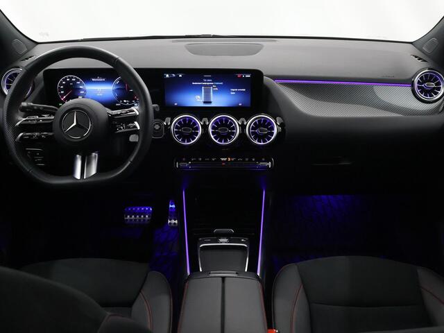 Mercedes-Benz GLA-KLASSE 250 e AMG Line | Widescreen | Adaptieve CruiseControl | Sportstoelen | Ele. kofferdeksel | Navigatie | PDC | Climate Control | Sfeerverlichting |