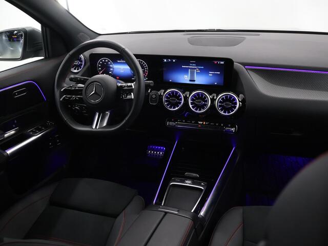 Mercedes-Benz GLA-KLASSE 250 e AMG Line | Widescreen | Adaptieve CruiseControl | Sportstoelen | Ele. kofferdeksel | Navigatie | PDC | Climate Control | Sfeerverlichting |
