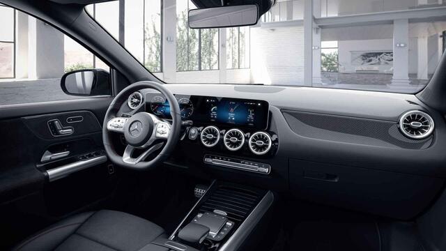 Mercedes-Benz GLA-KLASSE 200 Business Solution AMG | Panoramadak | Keyless | Multibeam | Memory | Stoelverwarming |