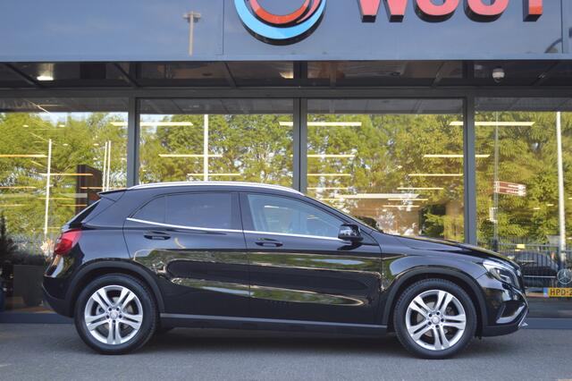 Mercedes-Benz GLA-KLASSE 180 Ambition Aut. Navi Xenon Pdc